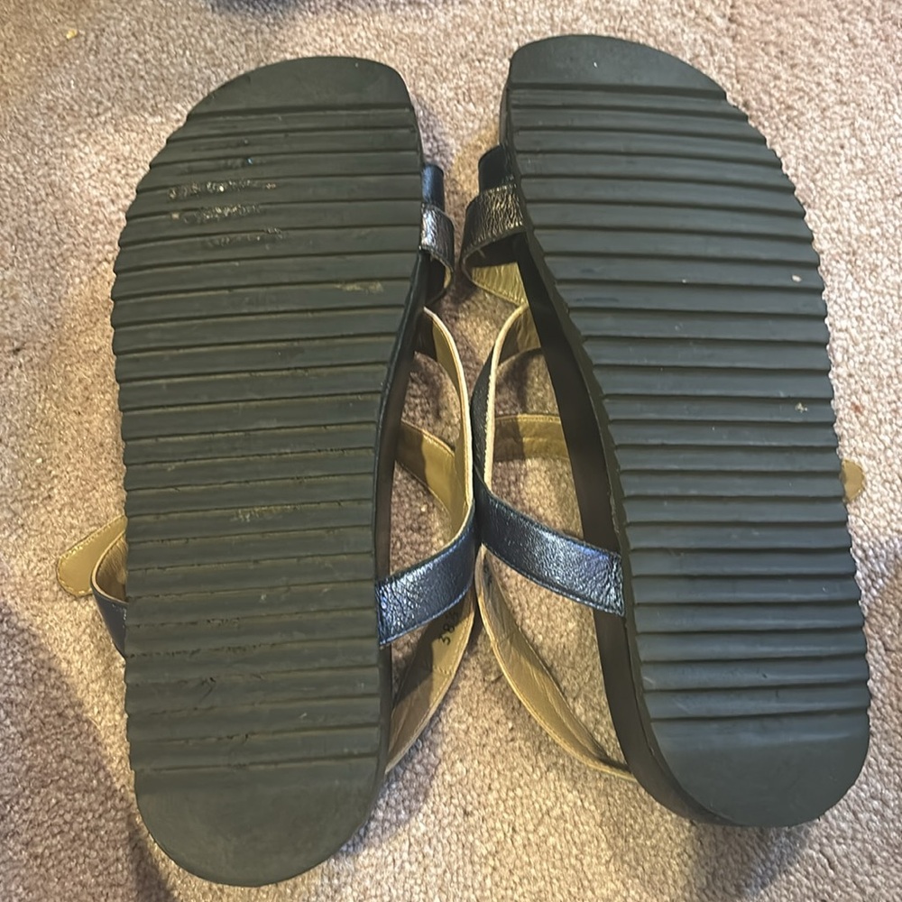 Sandals & Shoes - Picture 6 of 11
